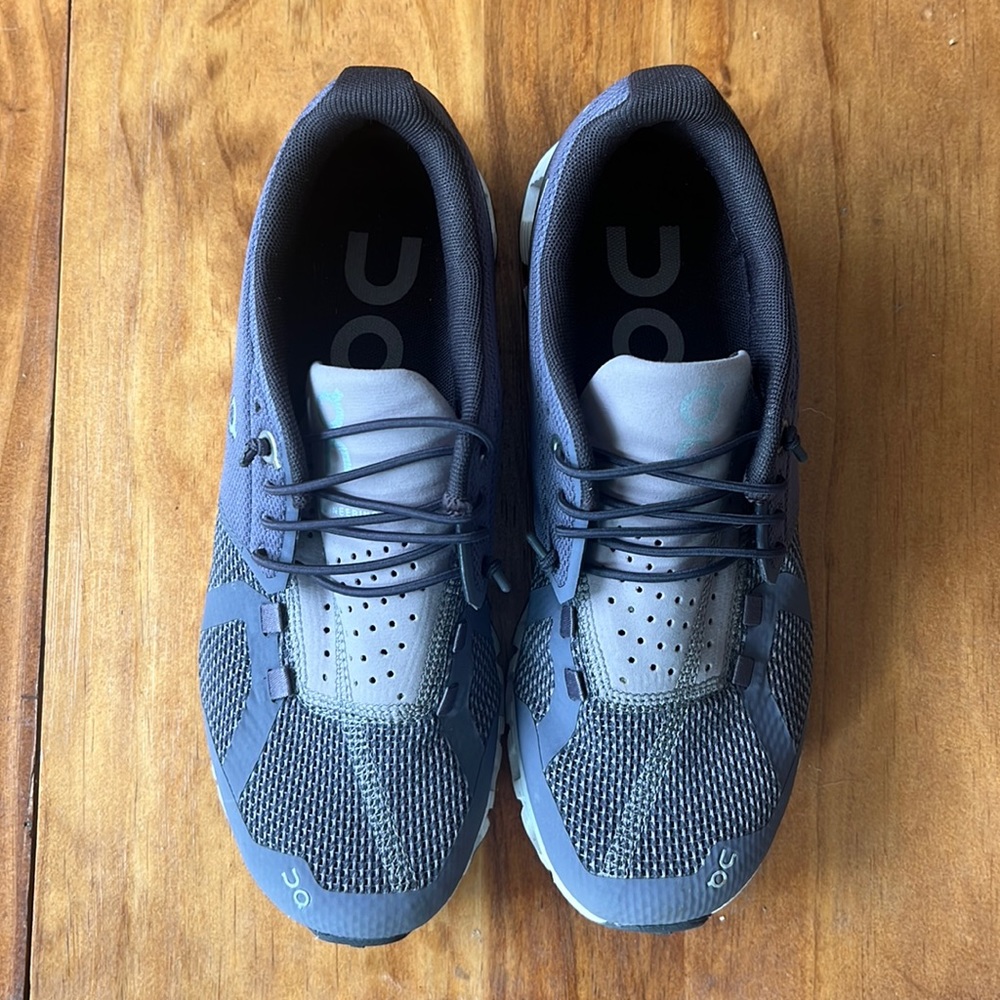 On cloud size 6
